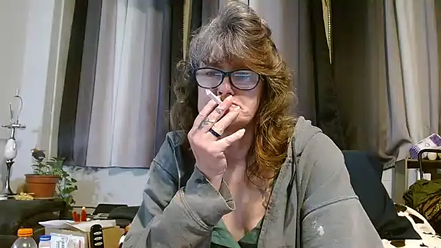 ladylavende3 online show from 13, 3, 2025