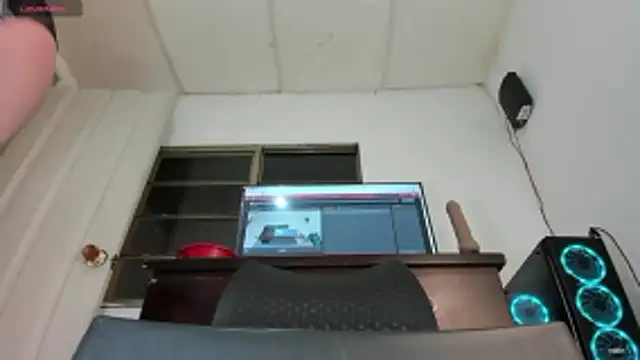Snapshot of nickytabitch chatting on 16, 6, 2026 nickytabitch online show from 16, 6, 2026