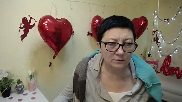 EmilyL0ve online show from 3, 2, 2026