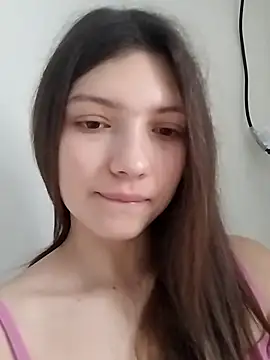 Snapshot of LunaTori456 chatting on 8, 1, 2026 LunaTori456 online show from 8, 1, 2026