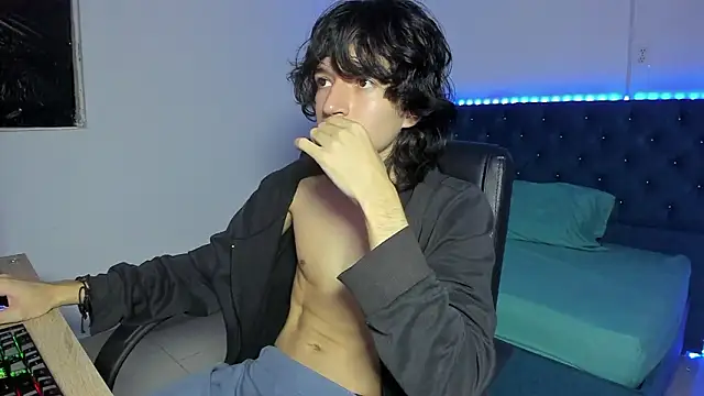 Snapshot of jack_grealish01 chatting on 1, 2, 2026 jack grealish01 online show from 1, 2, 2026