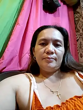 Snapshot of prettymomma24xx chatting on 9, 1, 2026 prettymomma24xx online show from 9, 1, 2026