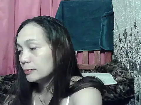 prettymomma24xx online show from 9, 4, 2026