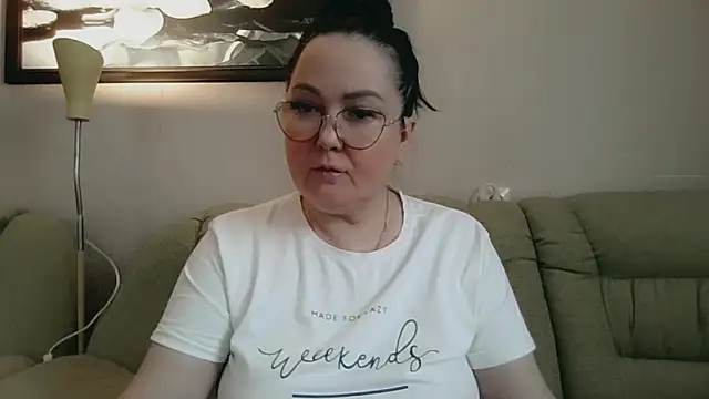 infinity loveliness online show from 20, 4, 2026