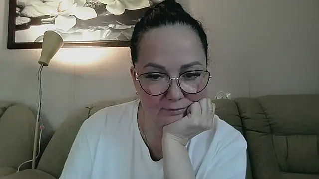 Snapshot of infinity_loveliness chatting on 4, 7, 2026 infinity loveliness online show from 4, 7, 2026