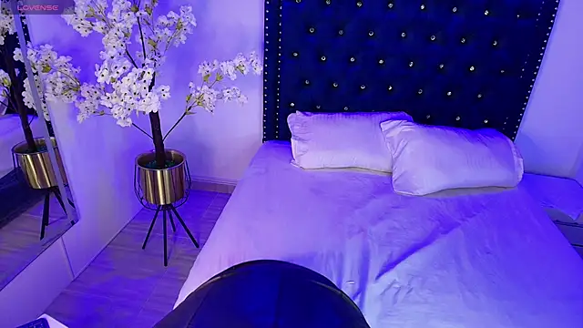 Snapshot of Hannah_andrews chatting on 2, 2, 2026 Hannah andrews online show from 2, 2, 2026