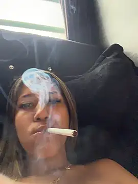 vicky bass  online show from 22, 4, 2026