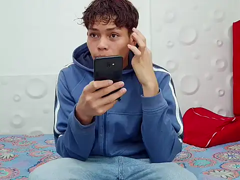 brosscams2025 online show from 13, 1, 2026