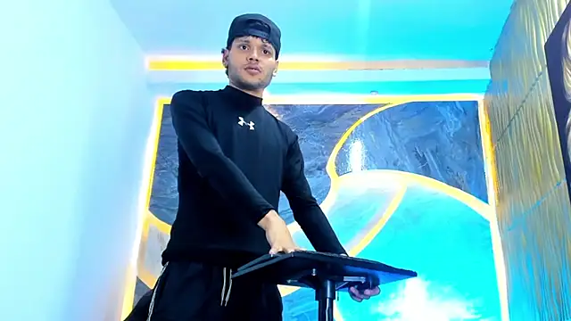 Snapshot of Lucas_hot_20 chatting on 12, 2, 2026 Lucas hot 20 online show from 12, 2, 2026