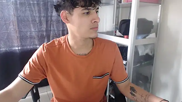 Snapshot of MaxStar26 chatting on 1, 2, 2026 MaxStar26 online show from 1, 2, 2026