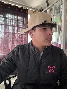 Snapshot of MaxStar26 chatting on 9, 4, 2026 MaxStar26 online show from 9, 4, 2026