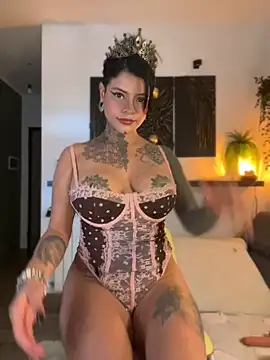 Snapshot of ReynaTatty chatting on 12, 6, 2026 ReynaTatty online show from 12, 6, 2026