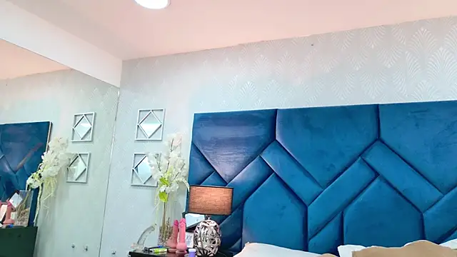 CintiaHolms online show from 13, 3, 2026