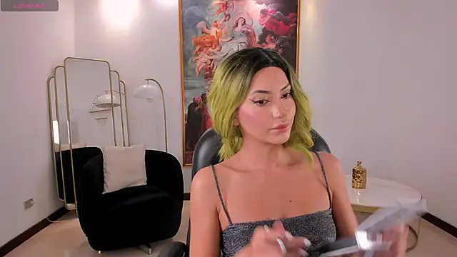 KayraLanne online show from 17, 4, 2026