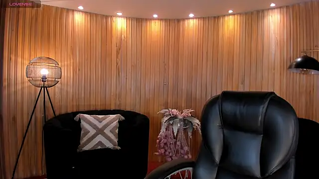 Snapshot of KayraLanne chatting on 16, 7, 2026 KayraLanne online show from 16, 7, 2026