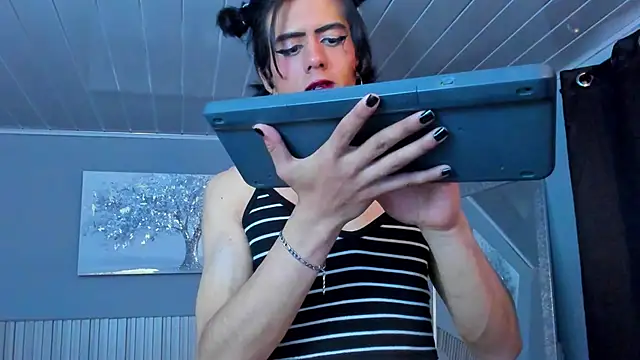 vicky fant4sy online show from 15, 4, 2026