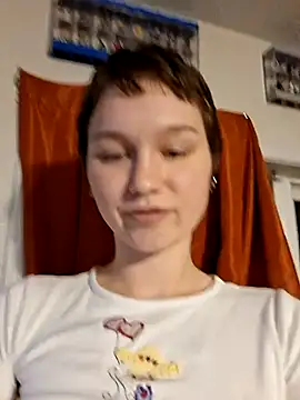 Snapshot of SugarNCinnamon chatting on 15, 5, 2026 SugarNCinnamon online show from 15, 5, 2026