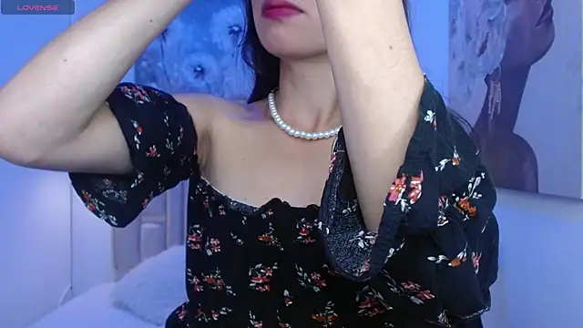 Nicolleth tk online show from 11, 4, 2026