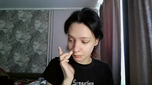 LxayBloom online show from 19, 2, 2026