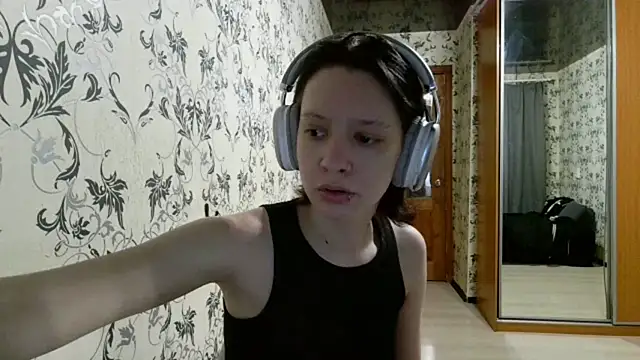 LxayBloom online show from 31, 3, 2026