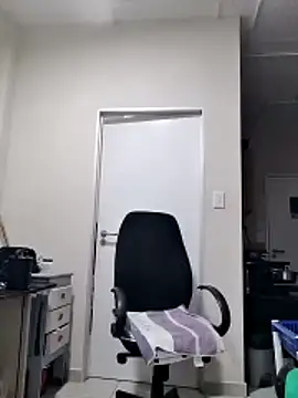 Snapshot of princess-boobz chatting on 23, 2, 2026 princess-boobz online show from 23, 2, 2026