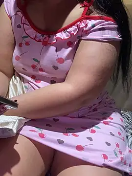 Snapshot of Lina_Velvet_ chatting on 2, 4, 2026 Lina Velvet online show from 2, 4, 2026