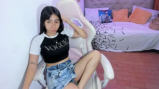 chiquita lover  online show from 15, 4, 2026