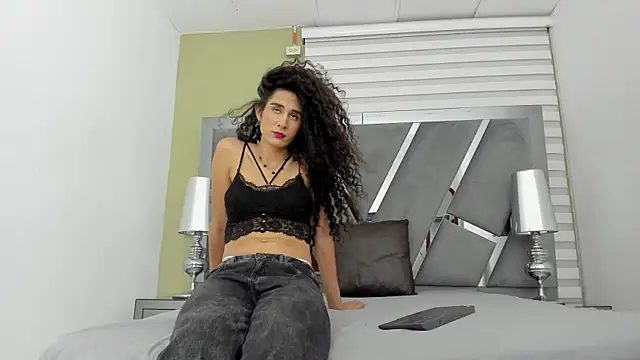 Snapshot of Atenea_sexxx chatting on 7, 7, 2026 Atenea sexxx online show from 7, 7, 2026