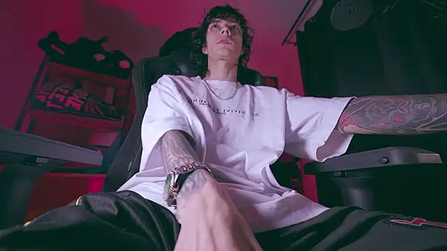 Olliver   y online show from 3, 3, 2026