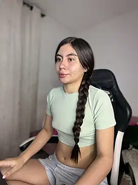 Stormi th online show from 11, 4, 2026