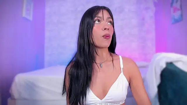 ayla lux online show from 14, 2, 2026