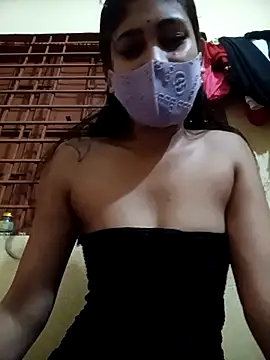 Snapshot of queenneha69 chatting on 29, 4, 2026 queenneha69 online show from 29, 4, 2026