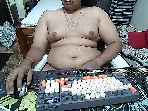 Snapshot of maxi23932 chatting on 14, 5, 2026 maxi23932 online show from 14, 5, 2026