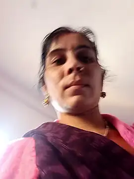 Snapshot of Hot_ree85 chatting on 13, 1, 2026 Hot ree85 online show from 13, 1, 2026