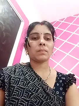 Snapshot of Hot_ree85 chatting on 25, 2, 2026 Hot ree85 online show from 25, 2, 2026