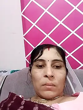 Snapshot of Hot_ree85 chatting on 1, 3, 2026 Hot ree85 online show from 1, 3, 2026