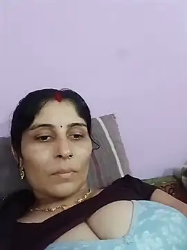 Snapshot of Hot_ree85 chatting on 26, 7, 2026 Hot ree85 online show from 26, 7, 2026