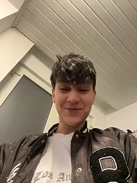 Snapshot of ravenryx chatting on 4, 3, 2026 ravenryx online show from 4, 3, 2026