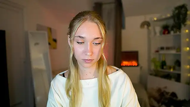 MilaBunny2000 online show from 8, 1, 2026