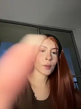 alesziarose  online show from 12, 2, 2026