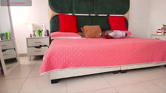 Jessica Beltrann online show from 26, 3, 2026