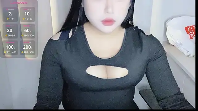 Snapshot of Missqiu-w chatting on 6, 1, 2026 Missqiu-w online show from 6, 1, 2026