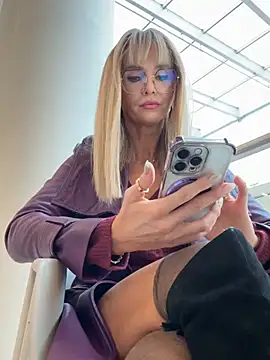 NaughtyNinky online show from 19, 2, 2026