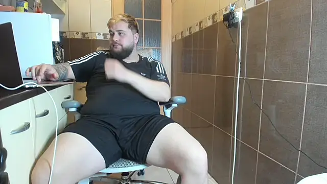 ashtondel online show from 20, 4, 2026