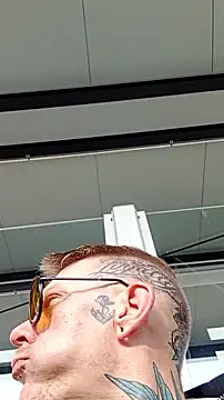 Snapshot of Der_Schoene_Penis chatting on 17, 1, 2026 Der Schoene Penis online show from 17, 1, 2026