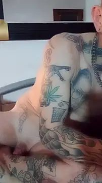 Snapshot of Der_Schoene_Penis chatting on 17, 1, 2026 Der Schoene Penis online show from 17, 1, 2026