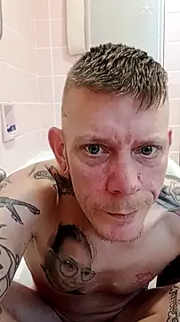 Snapshot of Der_Schoene_Penis chatting on 2, 2, 2026 Der Schoene Penis online show from 2, 2, 2026