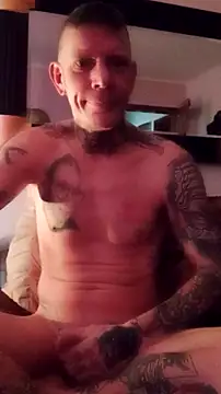 Snapshot of Der_Schoene_Penis chatting on 9, 2, 2026 Der Schoene Penis online show from 9, 2, 2026