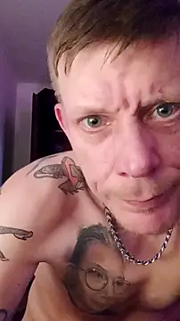 Snapshot of Der_Schoene_Penis chatting on 1, 3, 2026 Der Schoene Penis online show from 1, 3, 2026