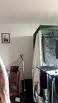 Snapshot of Der_Schoene_Penis chatting on 3, 4, 2026 Der Schoene Penis online show from 3, 4, 2026